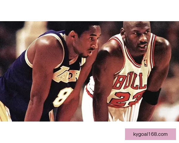 布克生涯总得分突破18000分 成为得分后卫历史第3年轻仅次科比乔丹